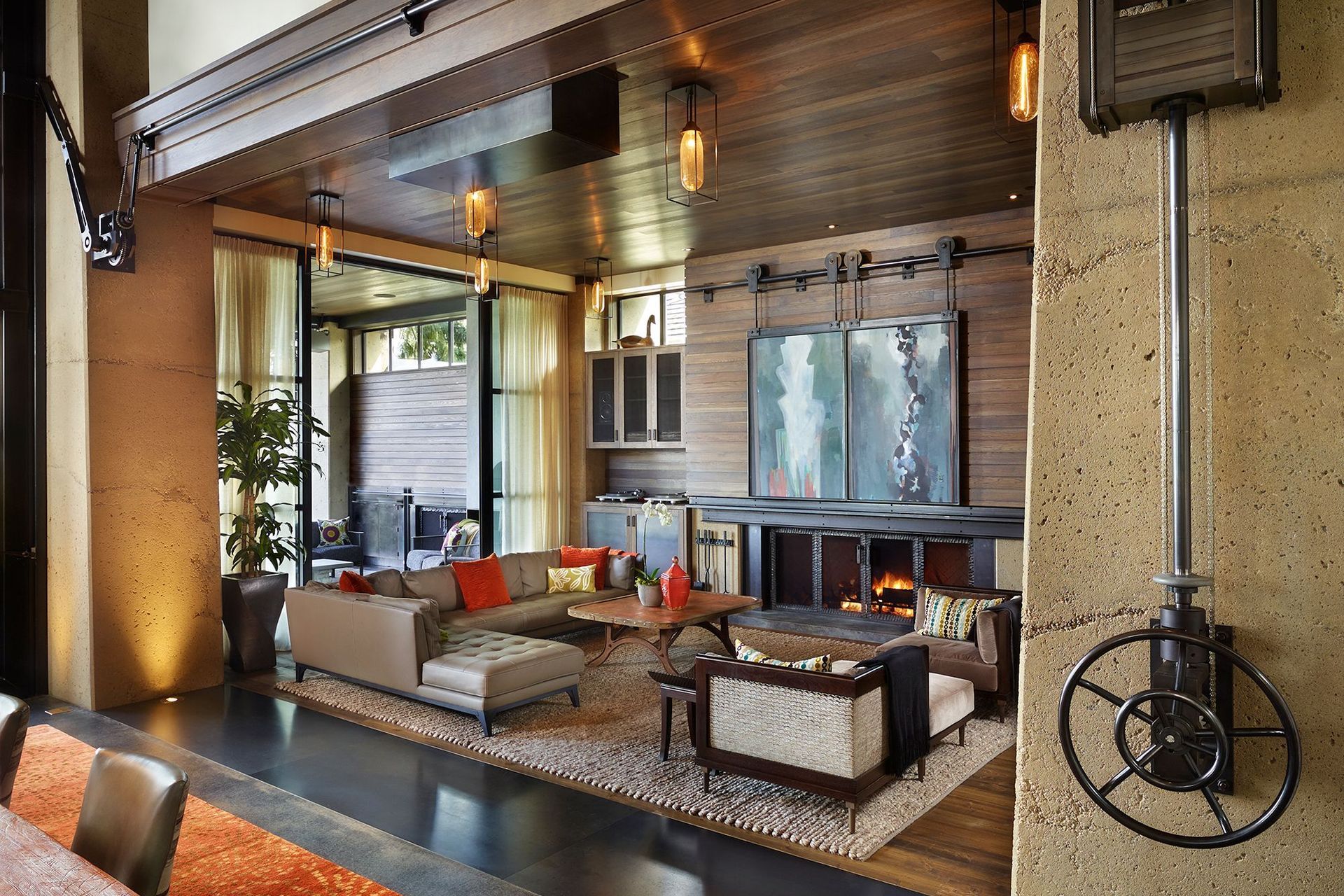Bon-Appetit-Living-room.jpg