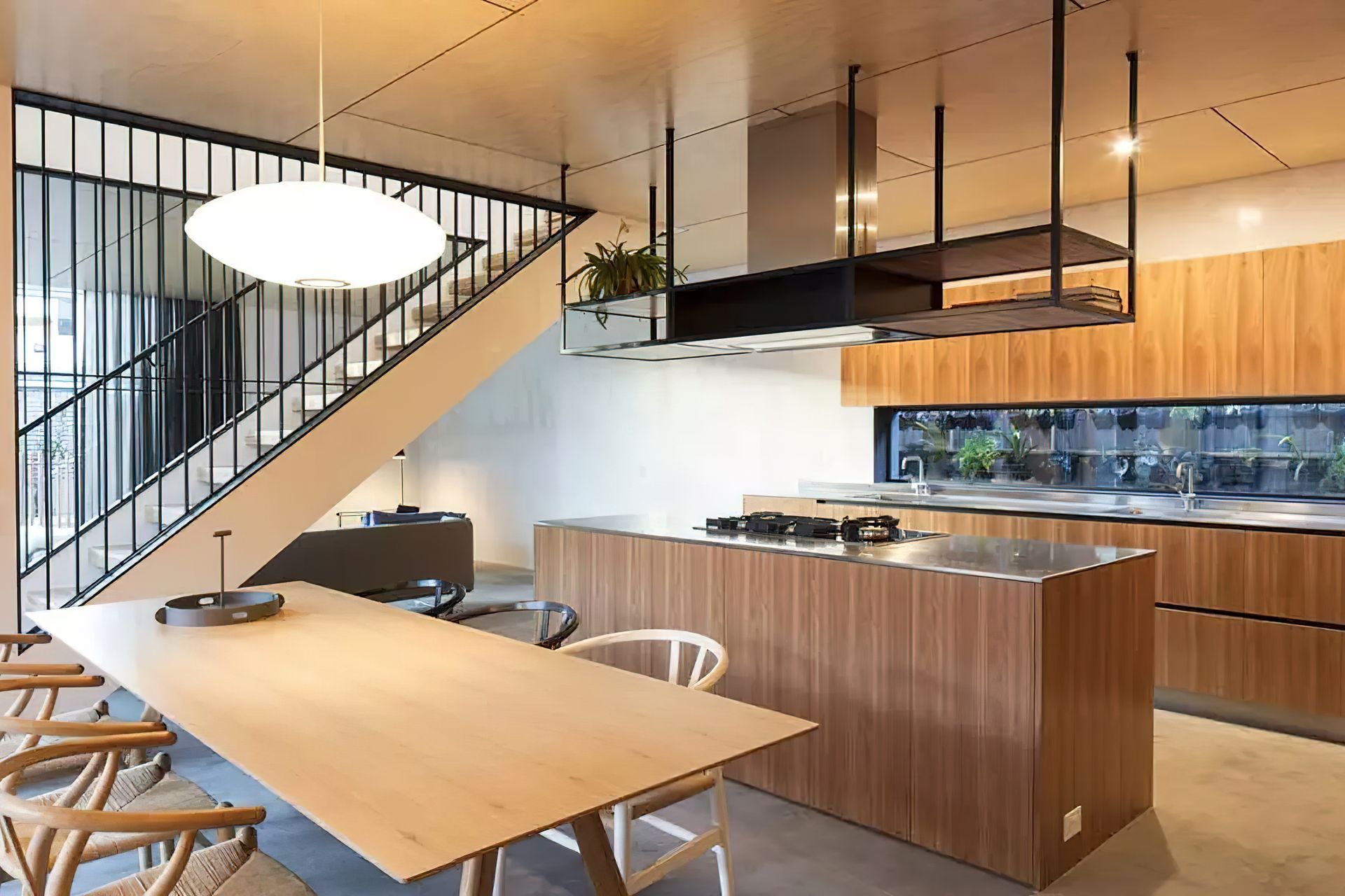 ##^^Bondi, Plowman St