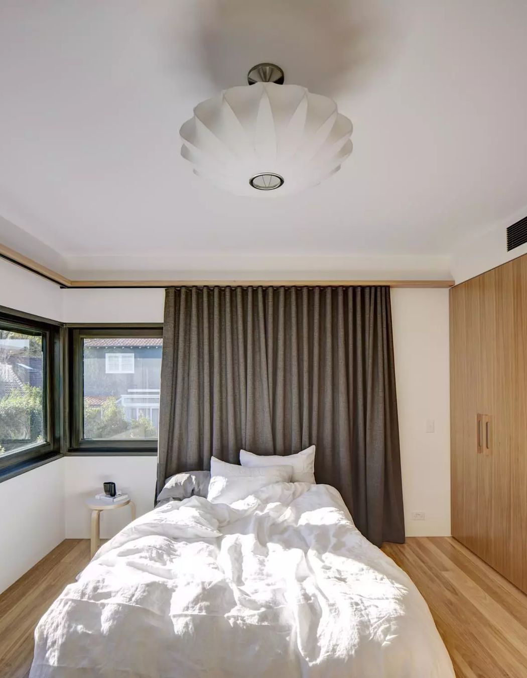 ##^^Bondi, Plowman St