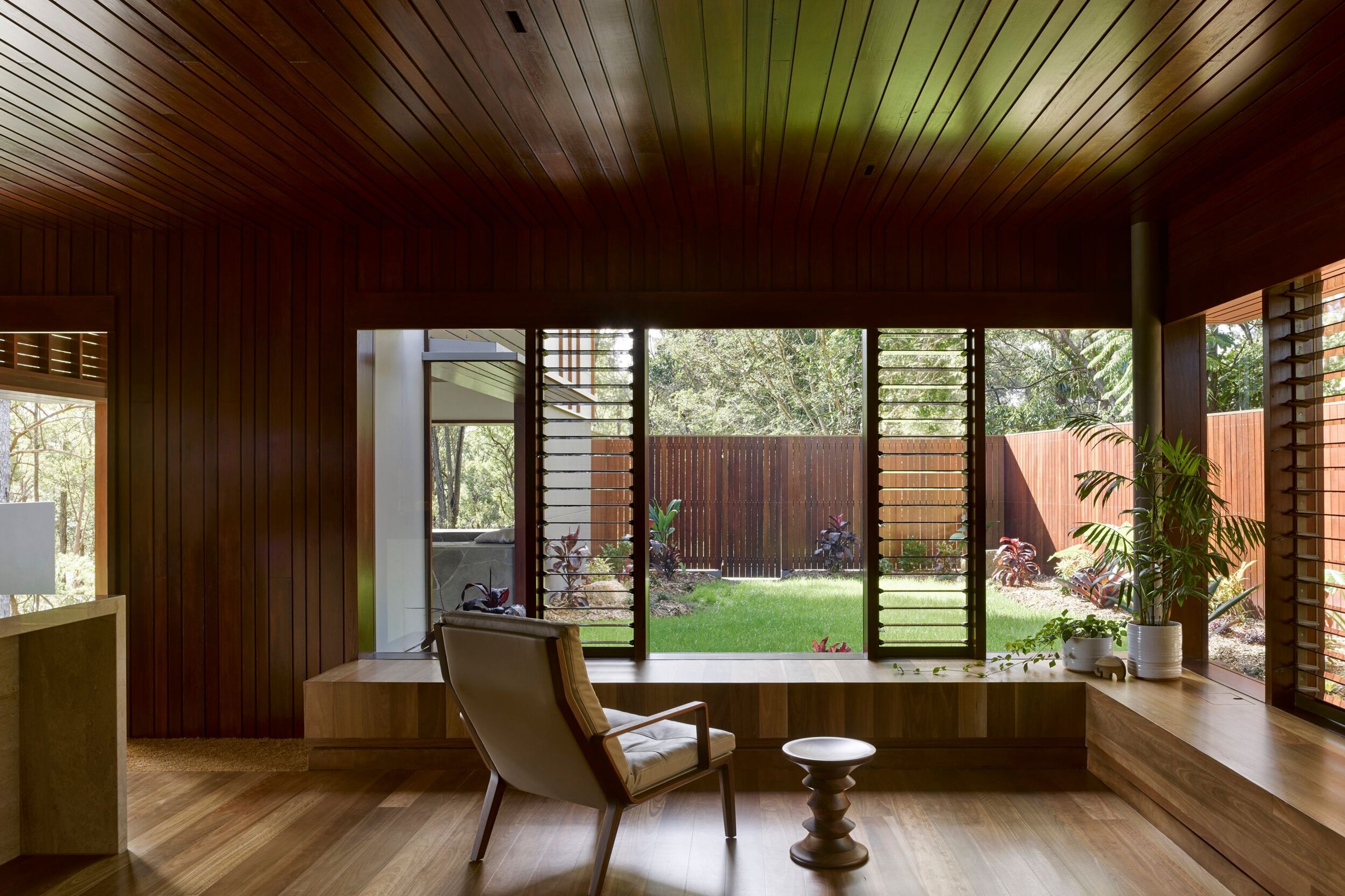 J&amp;J RESIDENCE