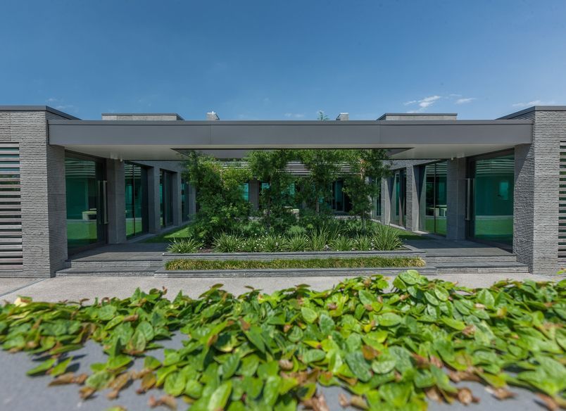 Castor Bay House
