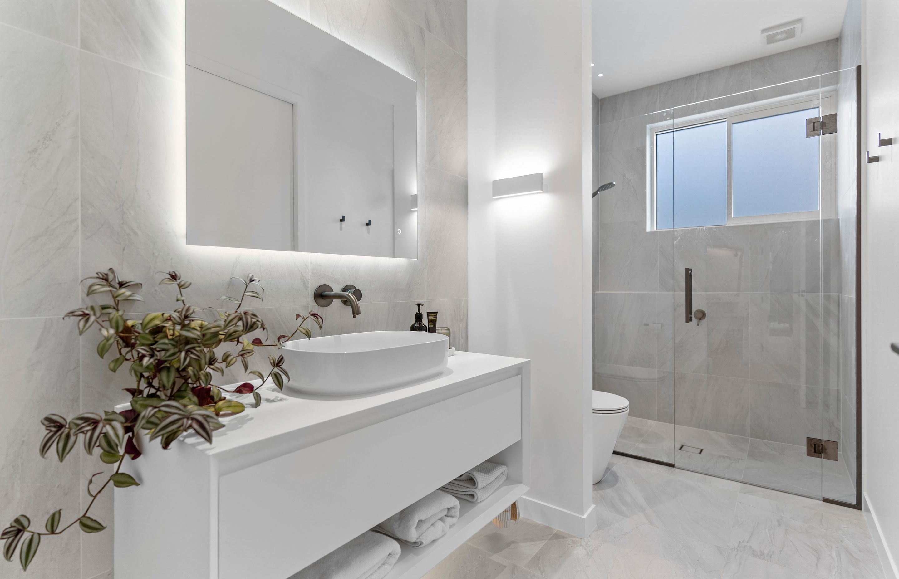 Cain-BuiltDevonportNew-Buildbathroomensuite.jpg