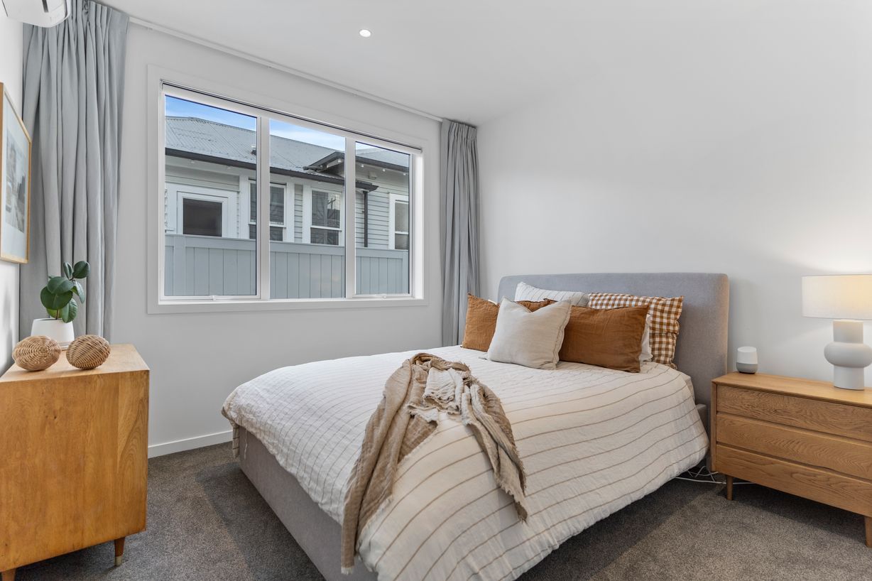 Cain-BuiltDevonportNew-Buildguest-room.jpg