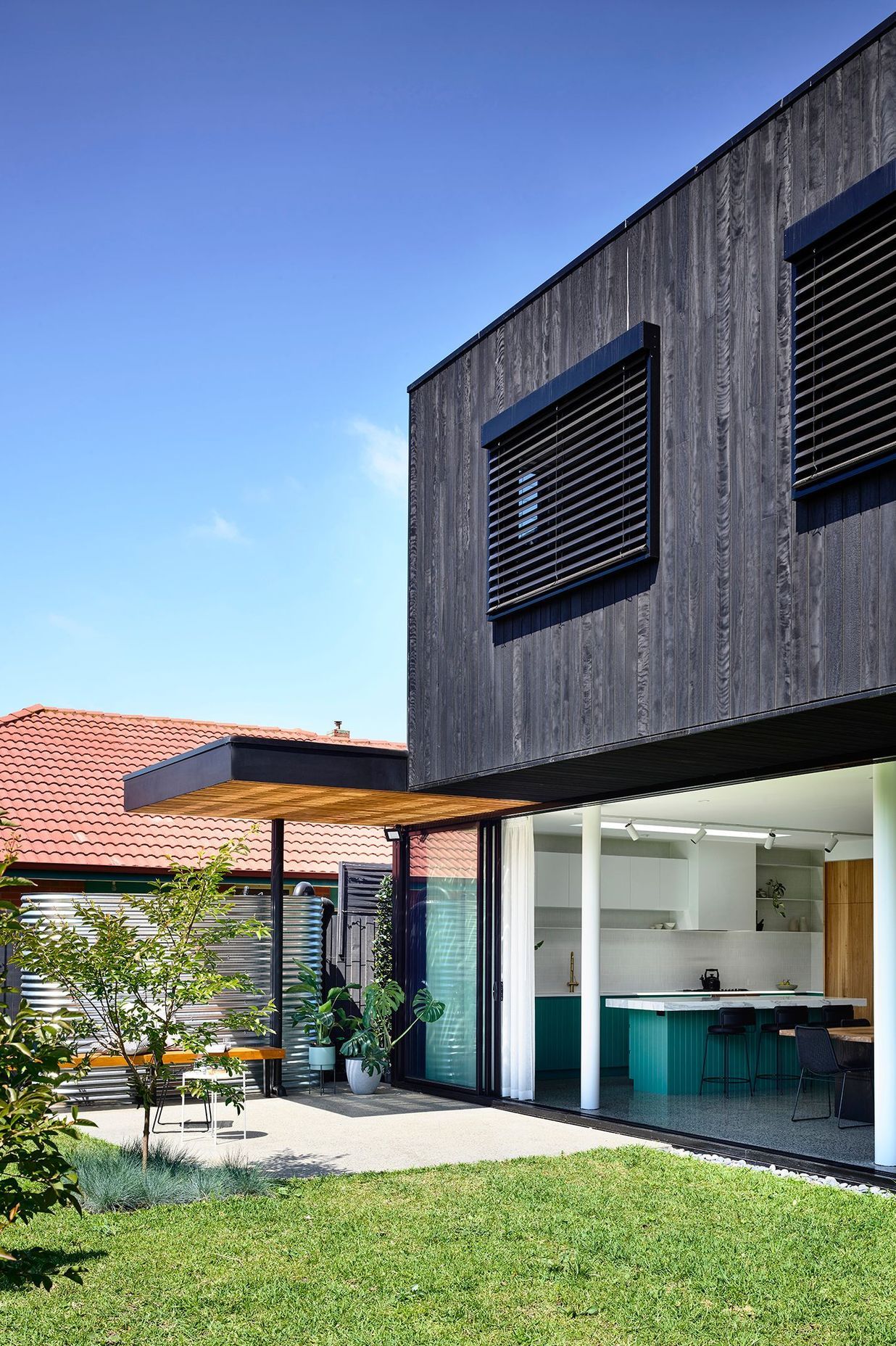 Paperback House, Northcote - External Venetians