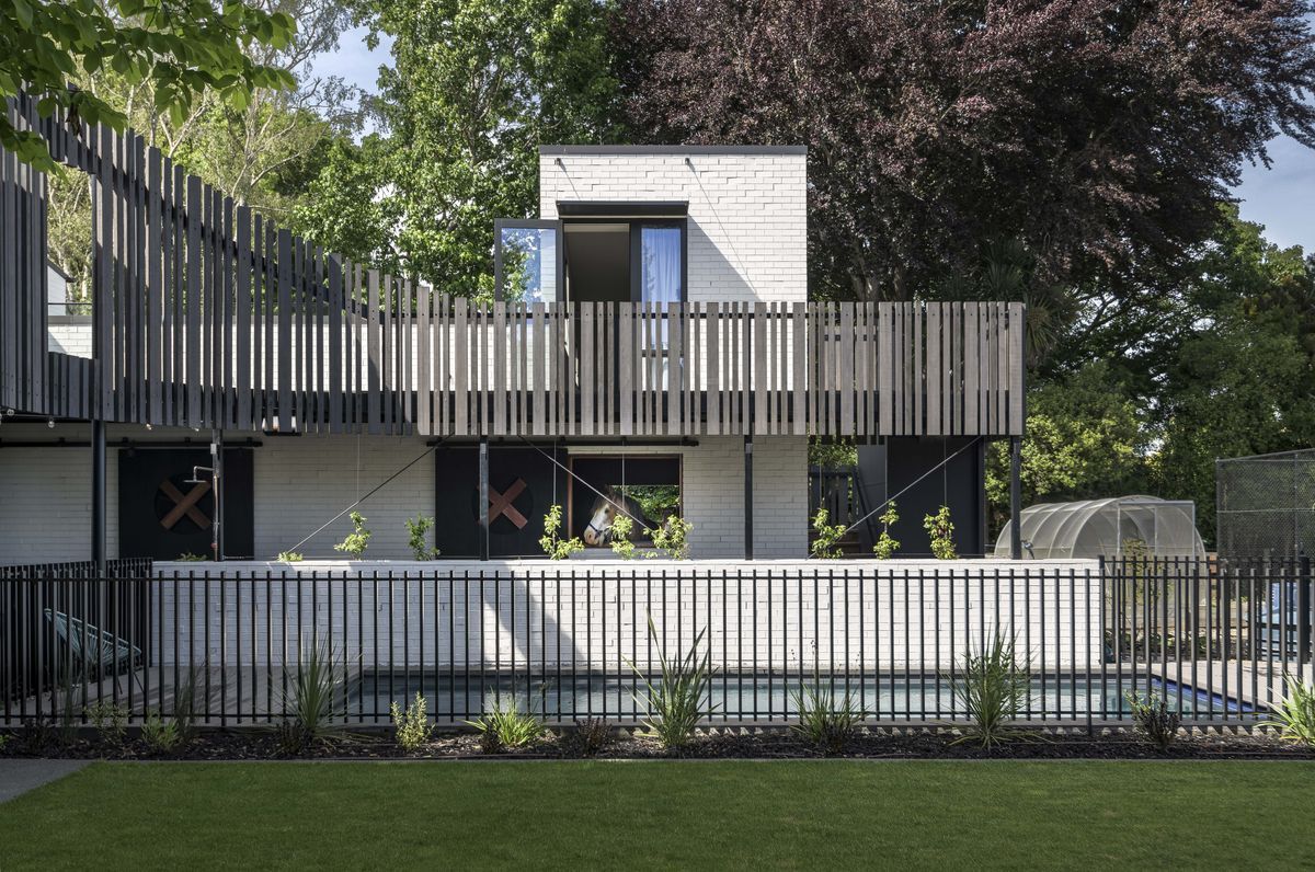 Curvature House