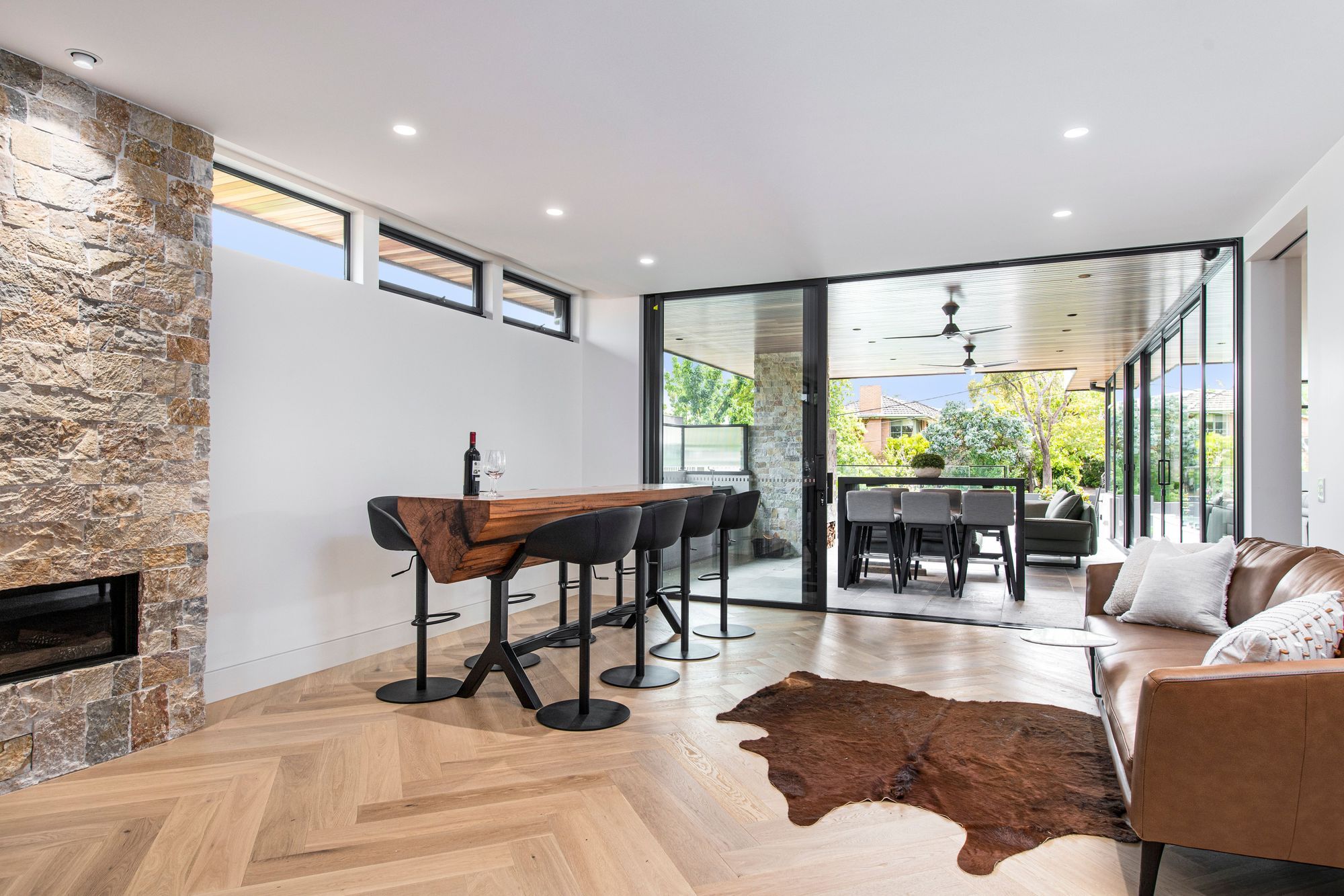D807Whi-30.jpg
