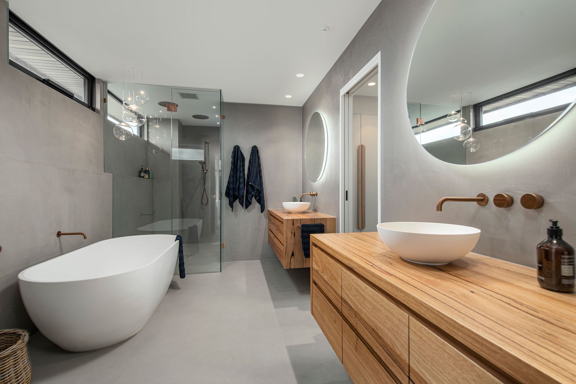 D807Whi-48.jpg