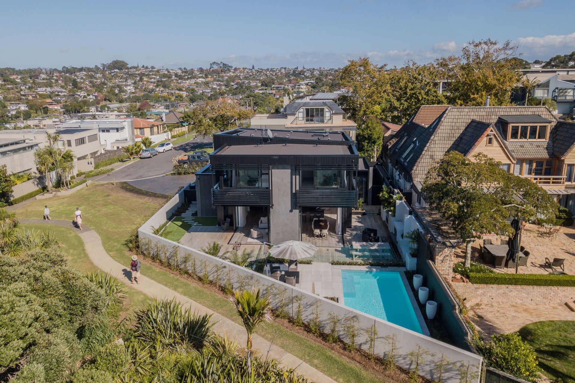 Given the home's proximity to a public walkway, privacy was a big concern for the owners. A series of horizontal louvres were established on the upper level to impede passersby looking in but still allowing the owners to enjoy the view.