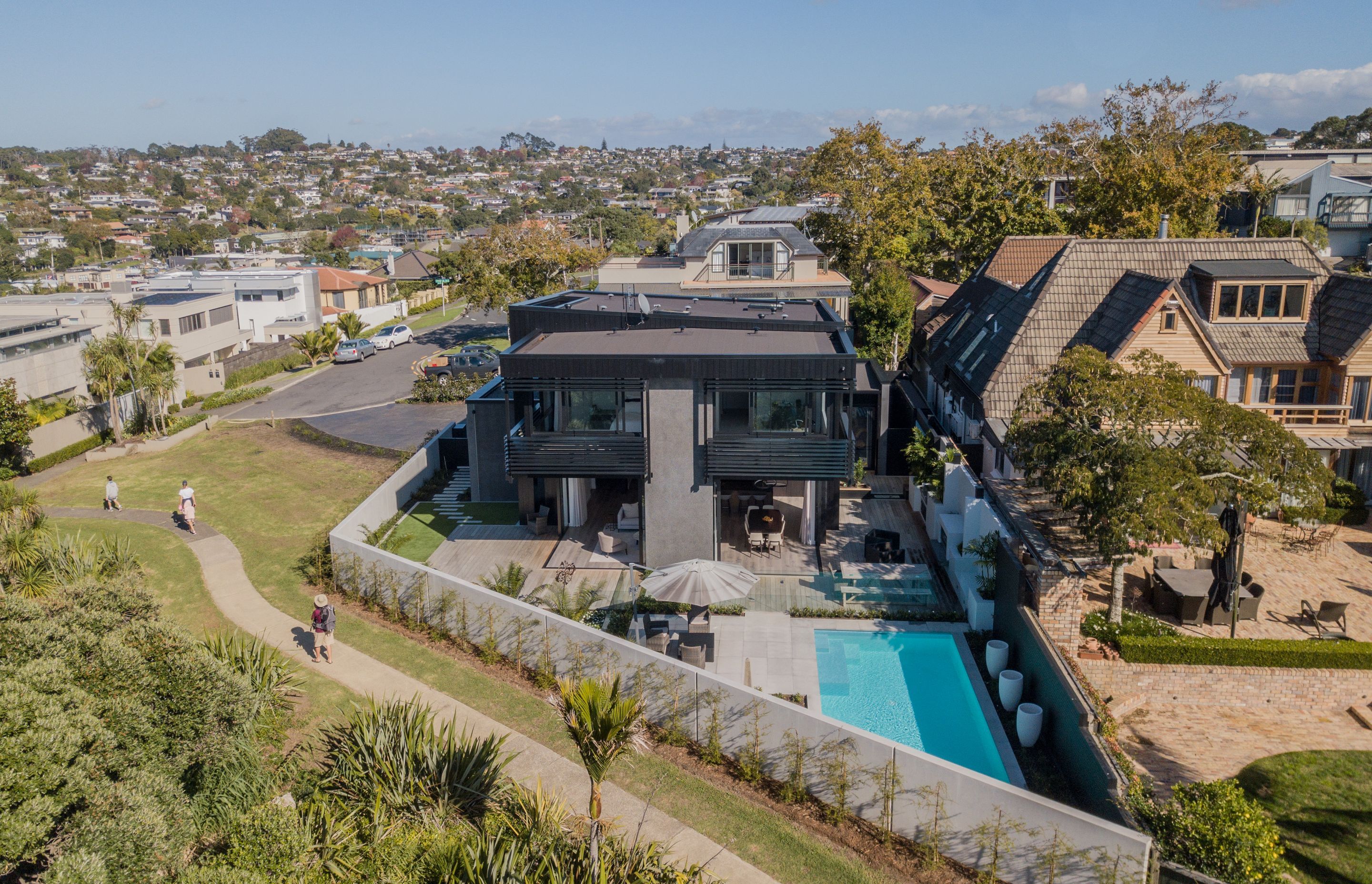 Given the home's proximity to a public walkway, privacy was a big concern for the owners. A series of horizontal louvres were established on the upper level to impede passersby looking in but still allowing the owners to enjoy the view.