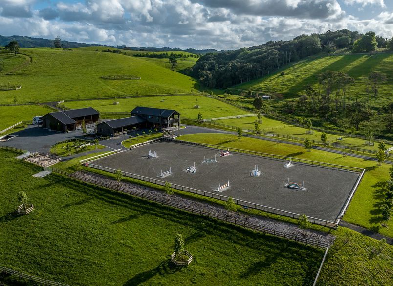 Boutique Equestrian Lifestyle Property