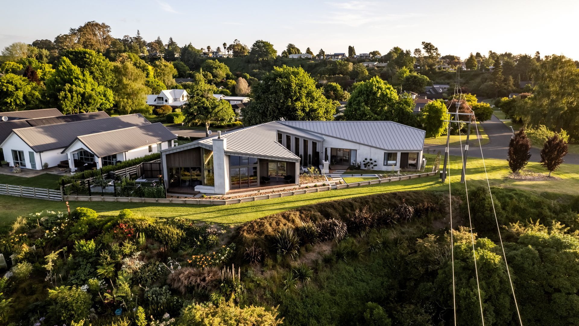 River View Home by South Architects video