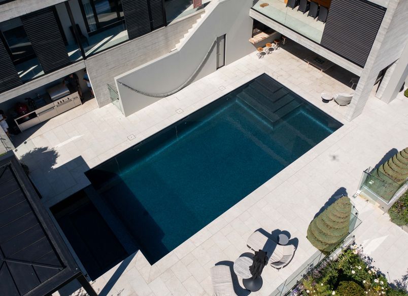 Fully tiled mosaic pool