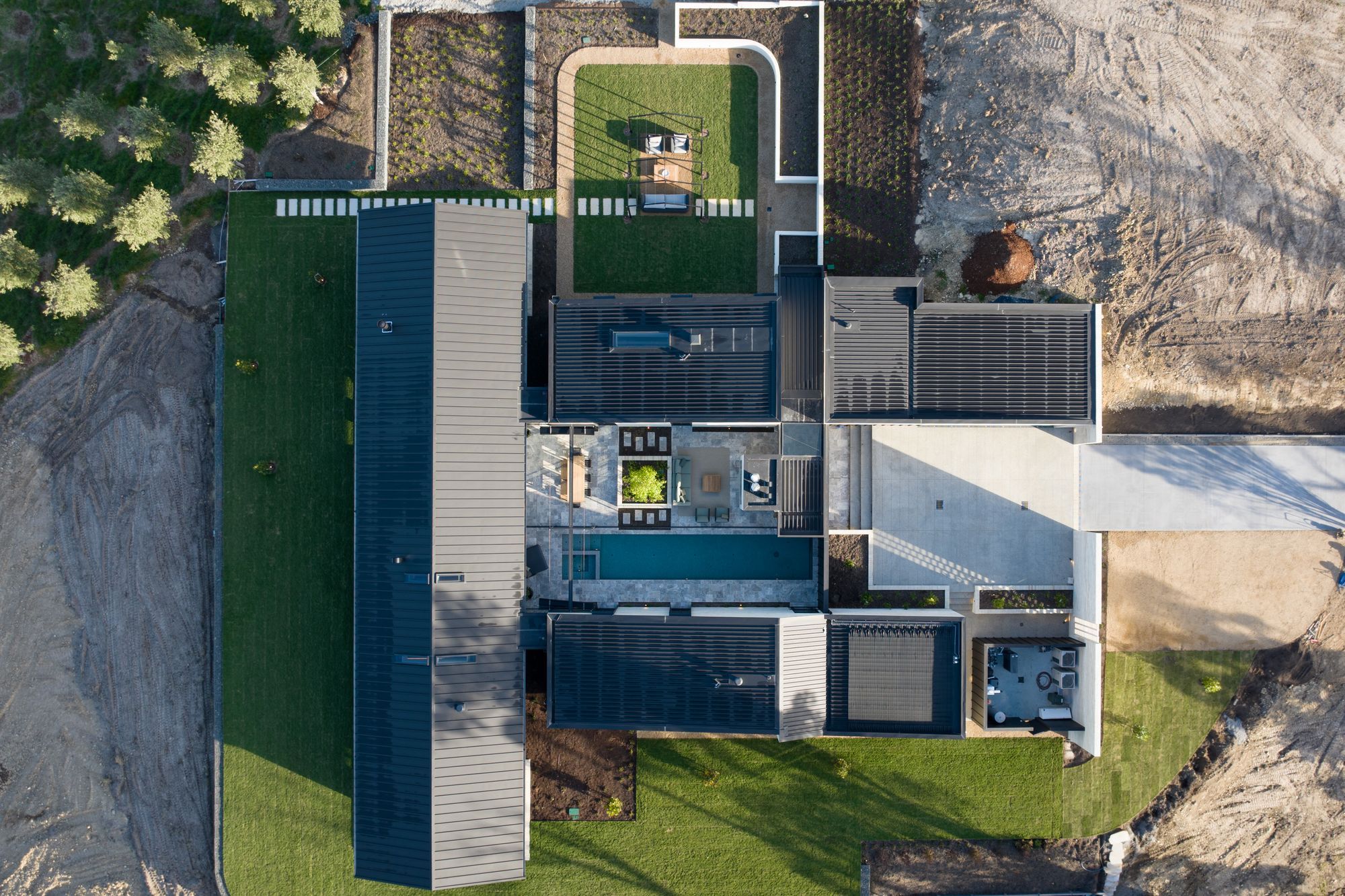 DJI202310250748320329D.jpg