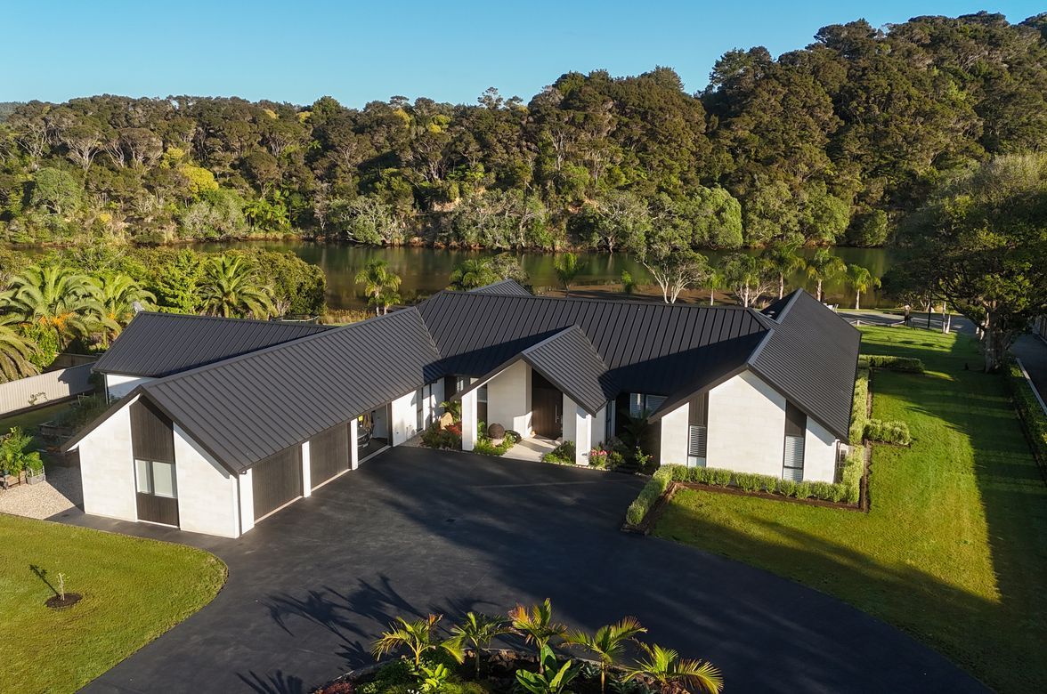 Riverfront Home, Paihia