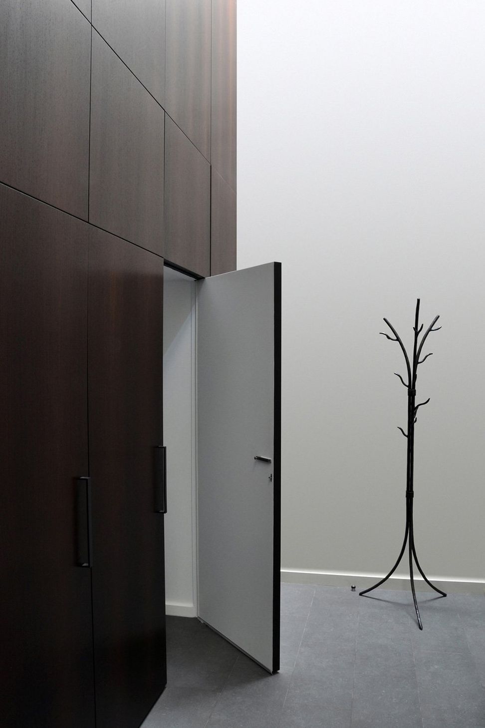 DOOR1.jpg