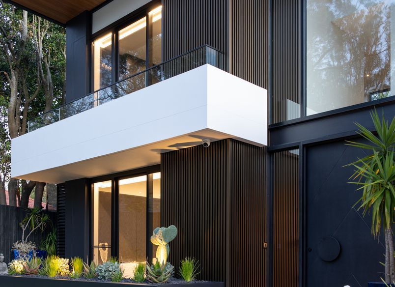 C-House