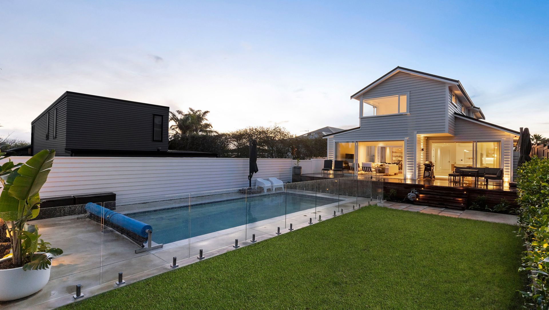 Devonport New Build banner