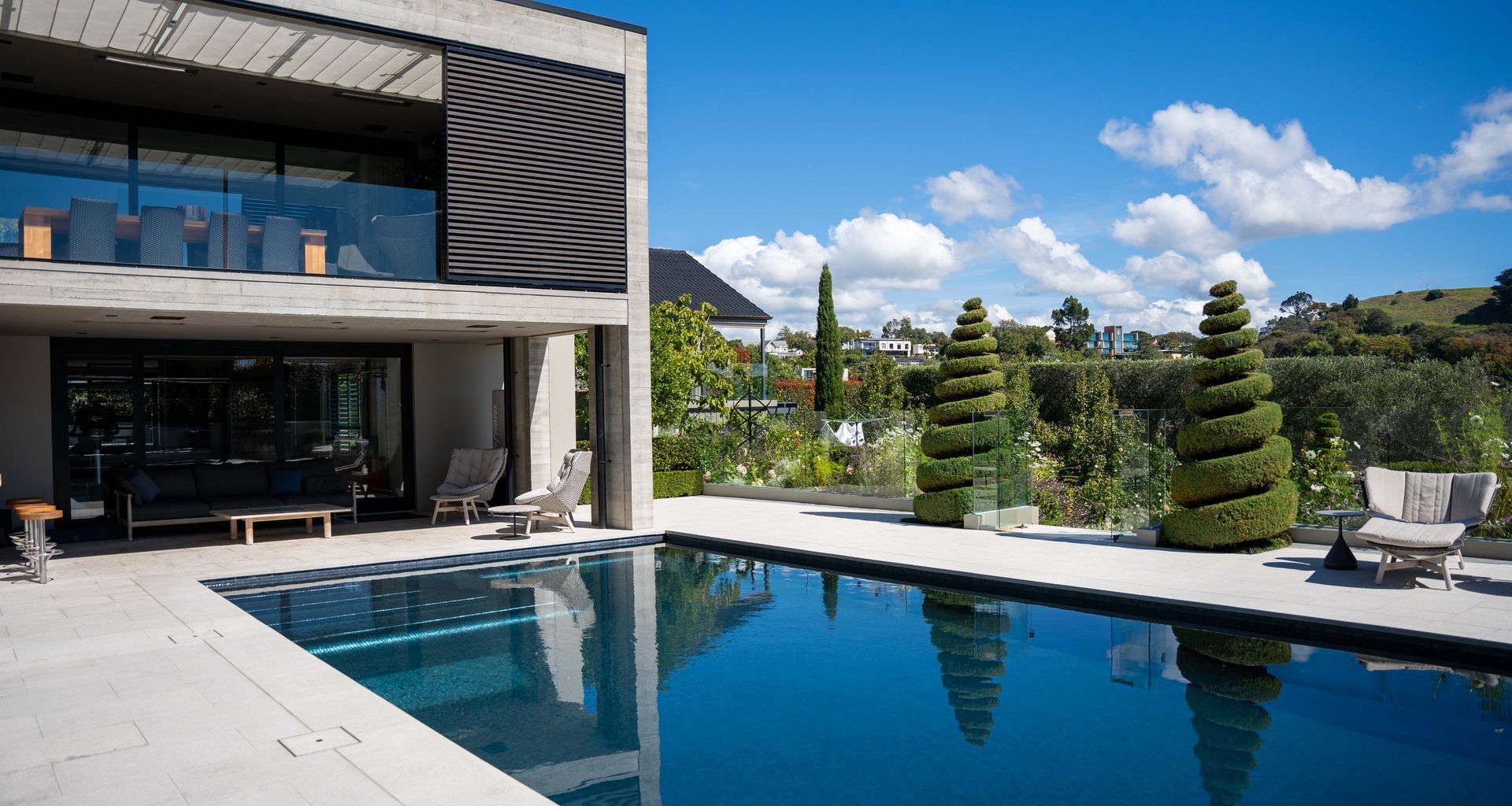 Fully tiled mosaic pool banner