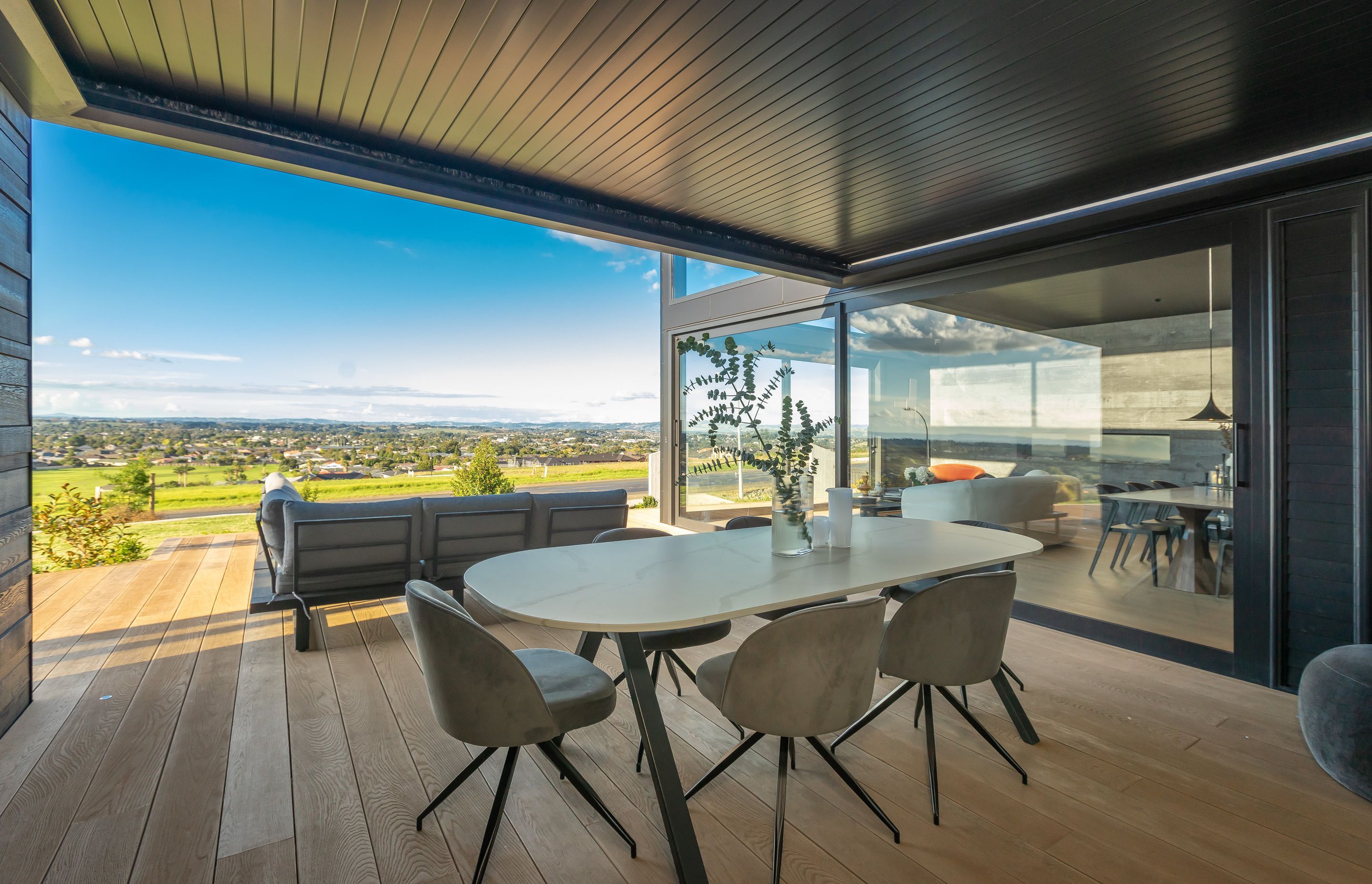 Contemporary Retreat in Pukekohe