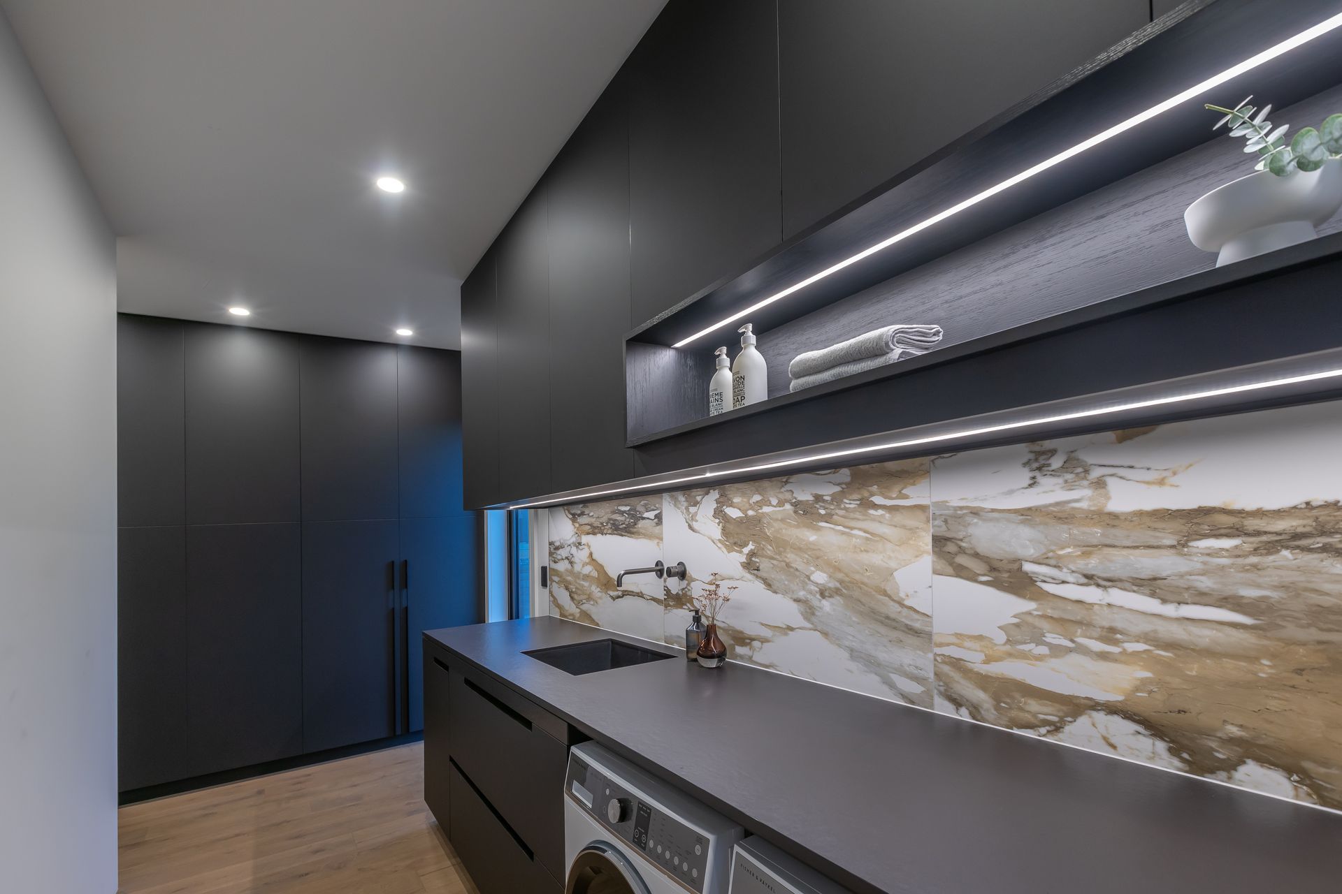 Contemporary Retreat in Pukekohe