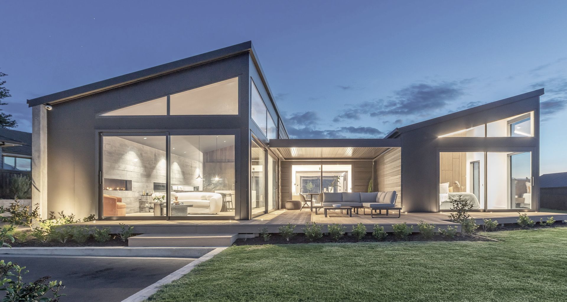 Contemporary Retreat in Pukekohe banner