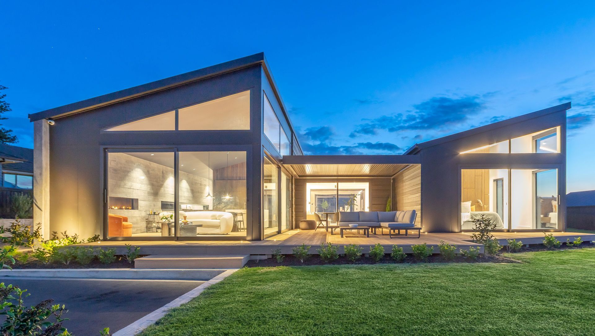 Contemporary Retreat in Pukekohe banner