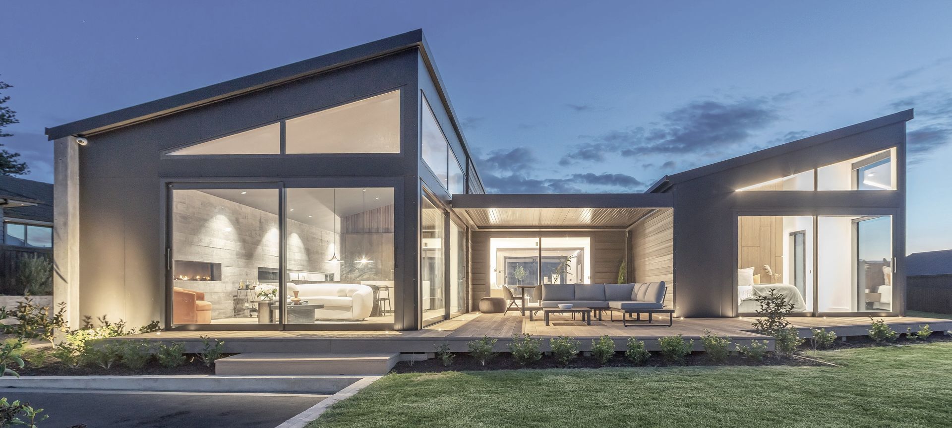 Contemporary Retreat in Pukekohe banner