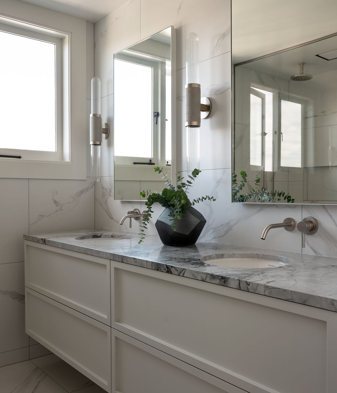 DSF7850web-Ensuite.jpg