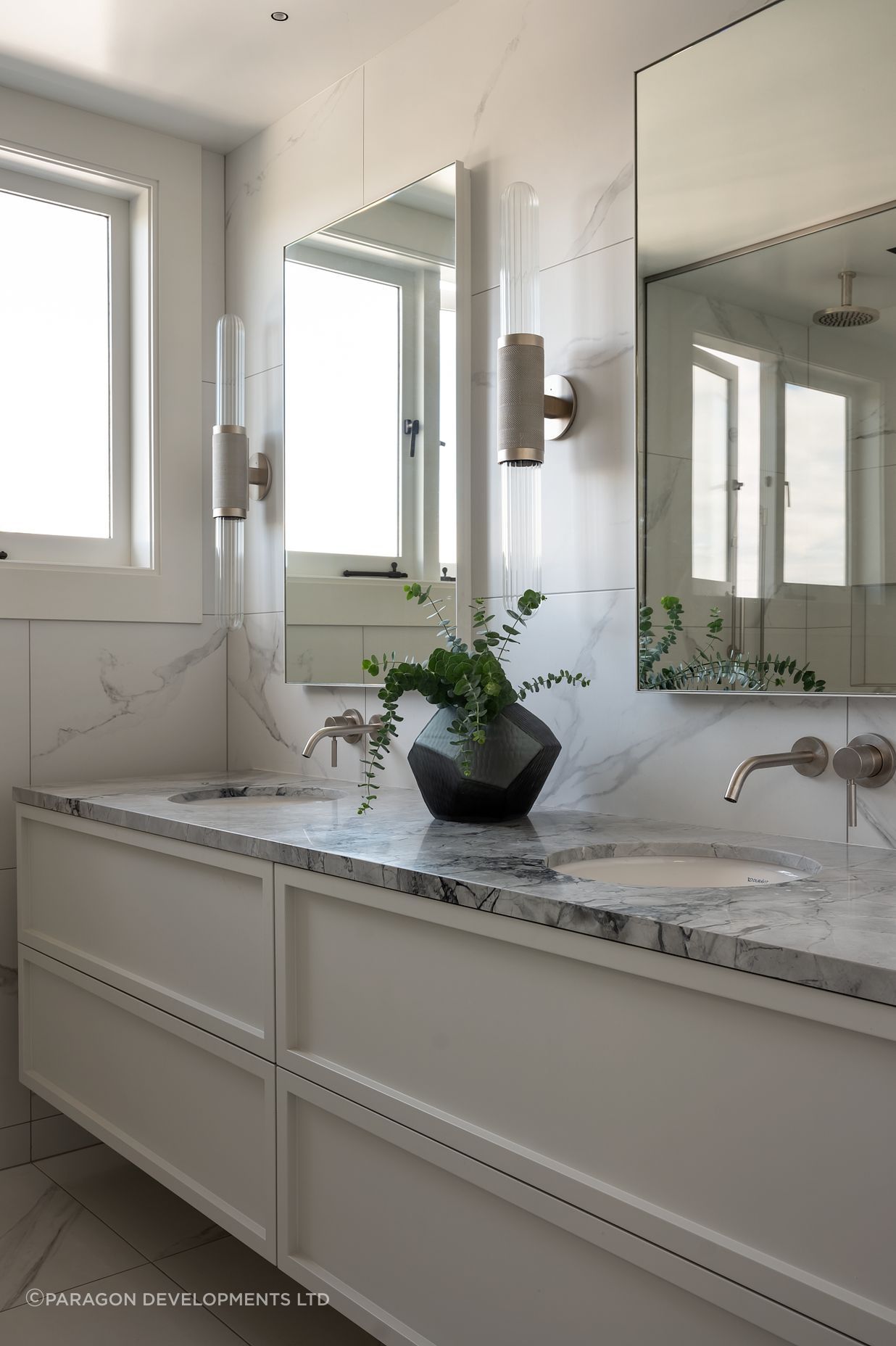 DSF7850web-Ensuite.jpg