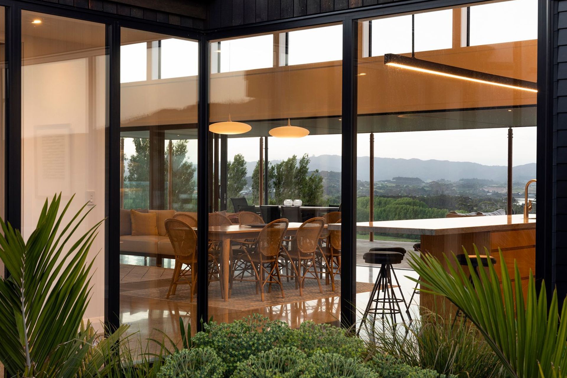 tiro-Moana (View of the Ocean)