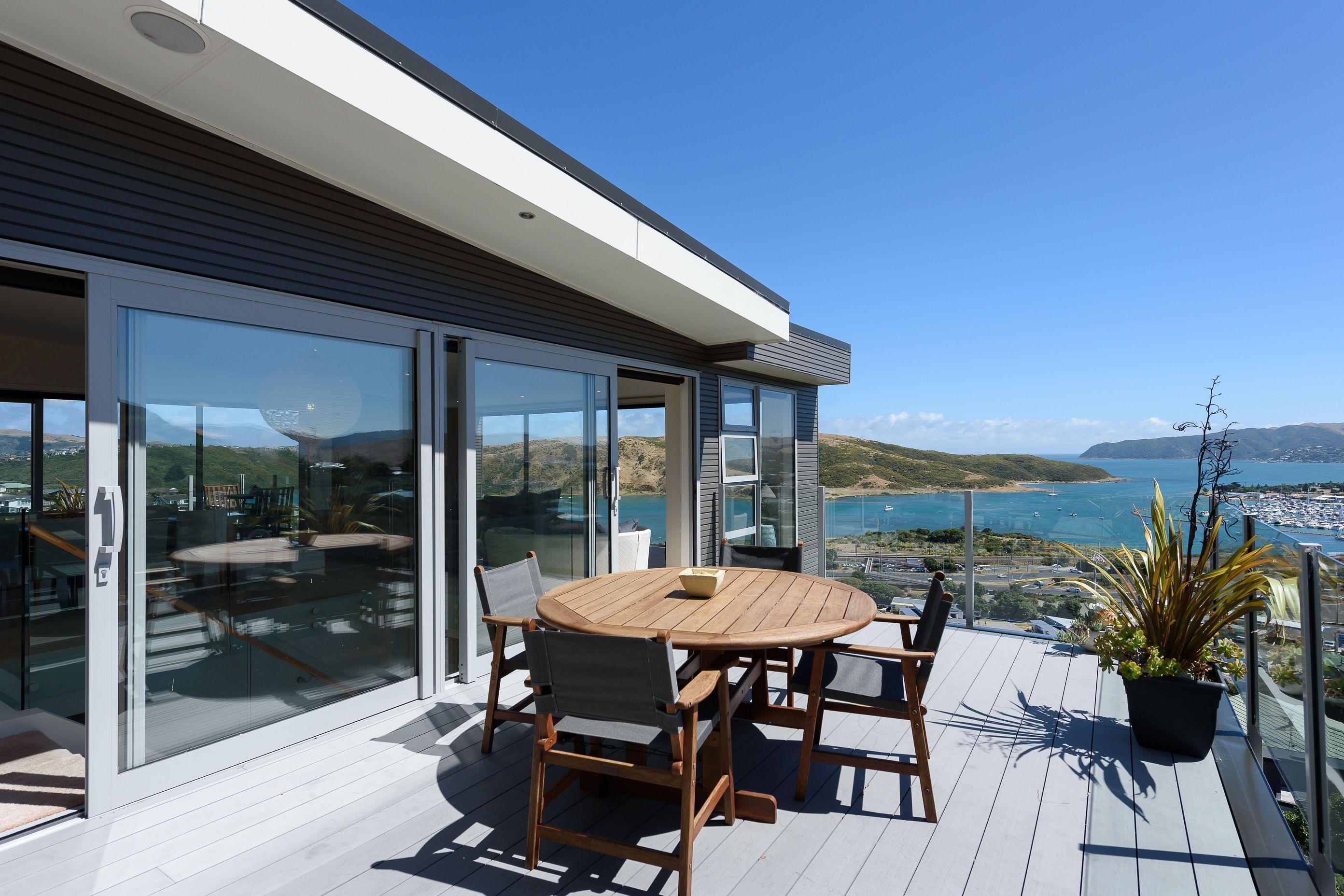 Deck-sliding-doors-03.jpg