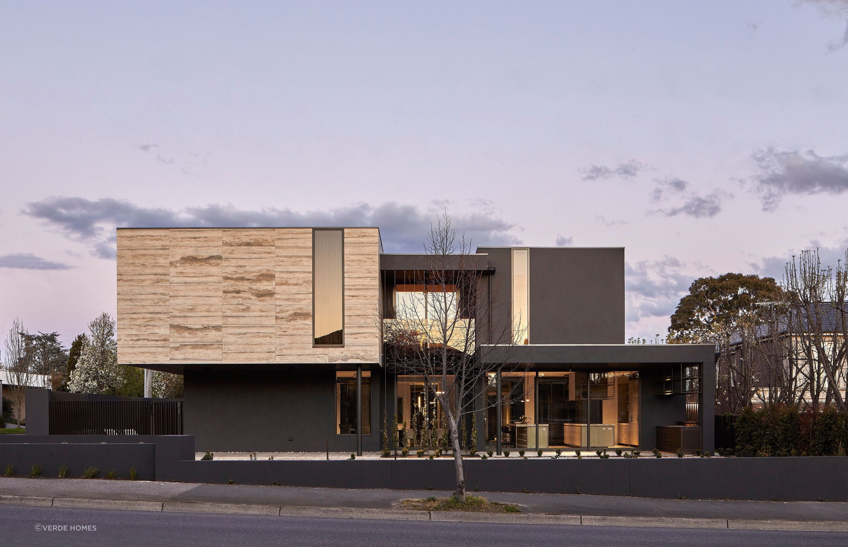 Dependee-ResidenceTravertineVERDE-CAMBERWELL-041-v3.jpg