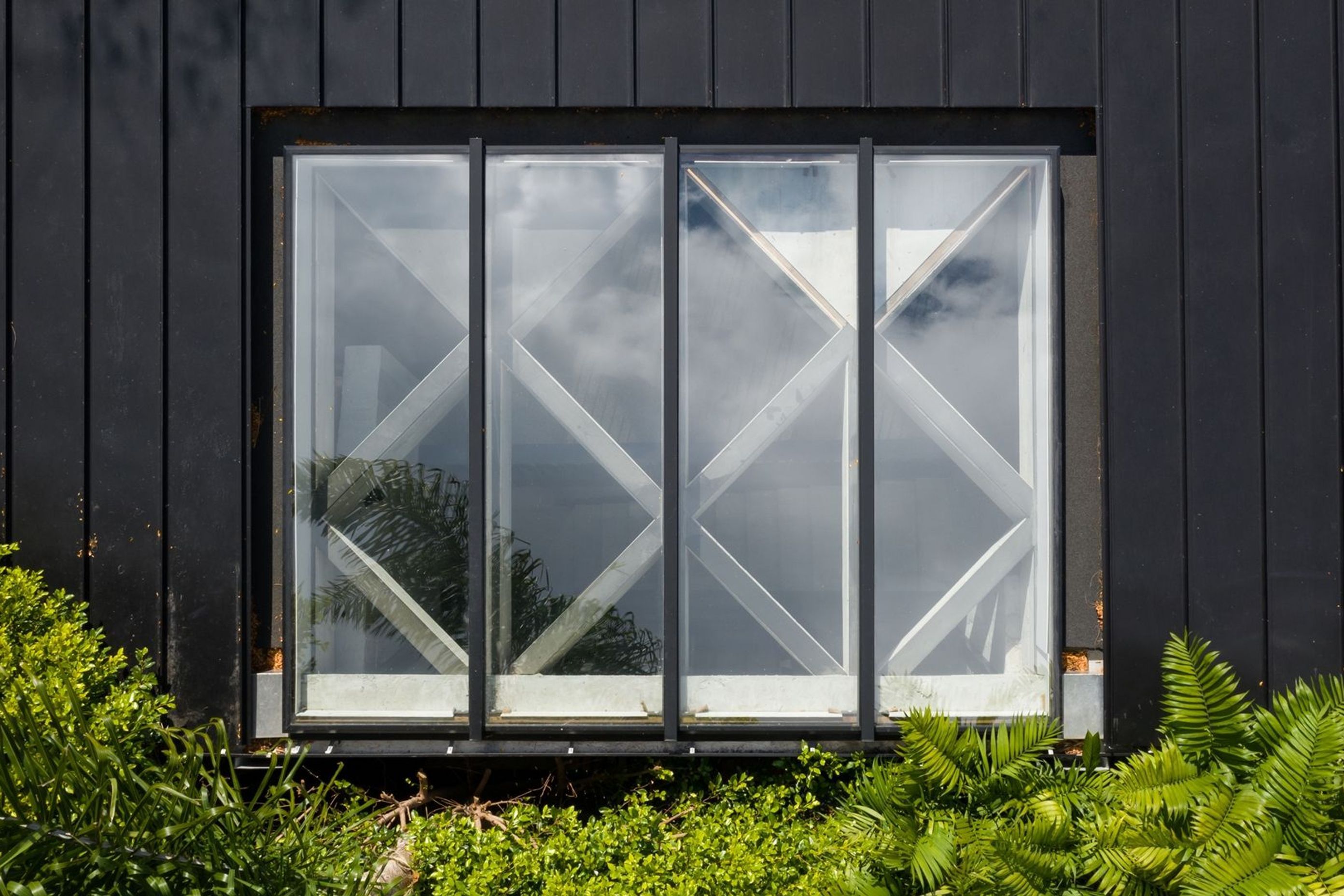 Diagrid House