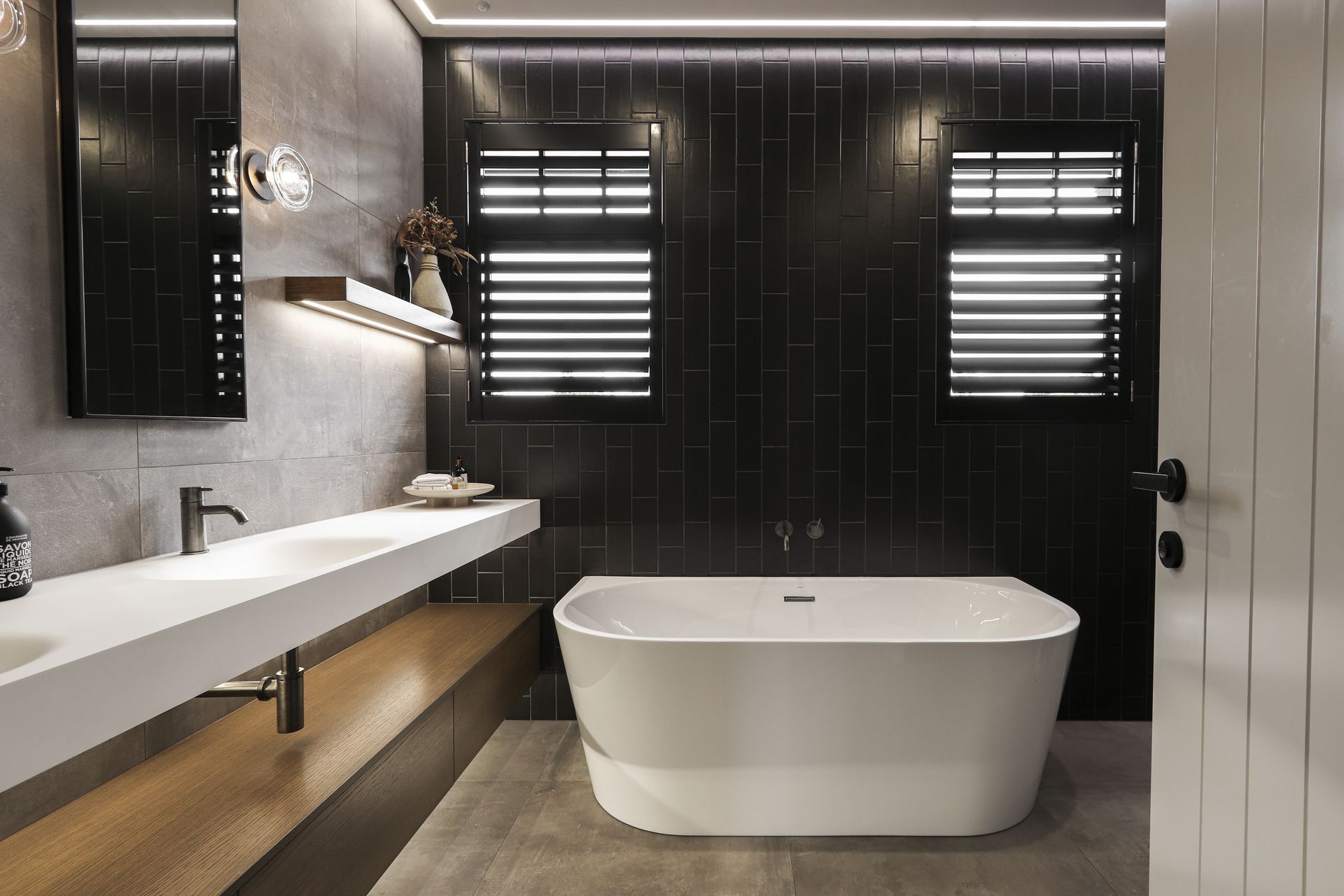 Lake Virginia Residence