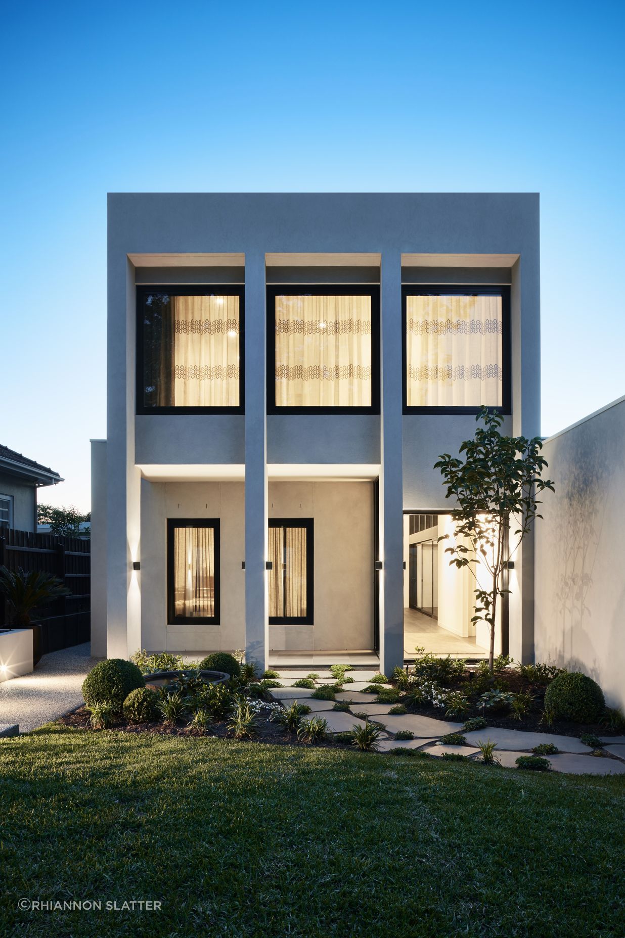 EastIvanhoeResidence02.jpg