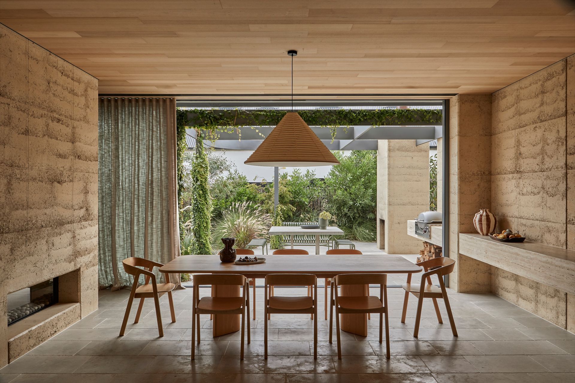 ElizaBlair-BarwonHeads-026Edited-ap-compressed.jpg