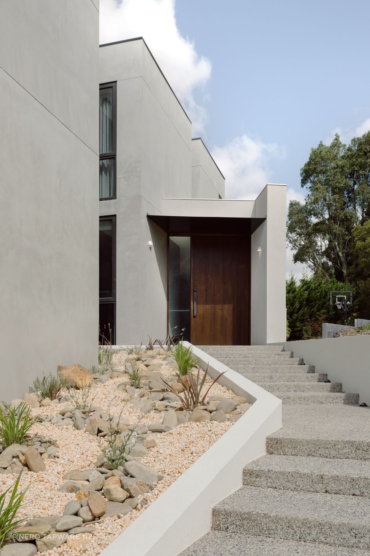 EnclaveArchitectsHouse-on-the-hill-5-v3.jpg