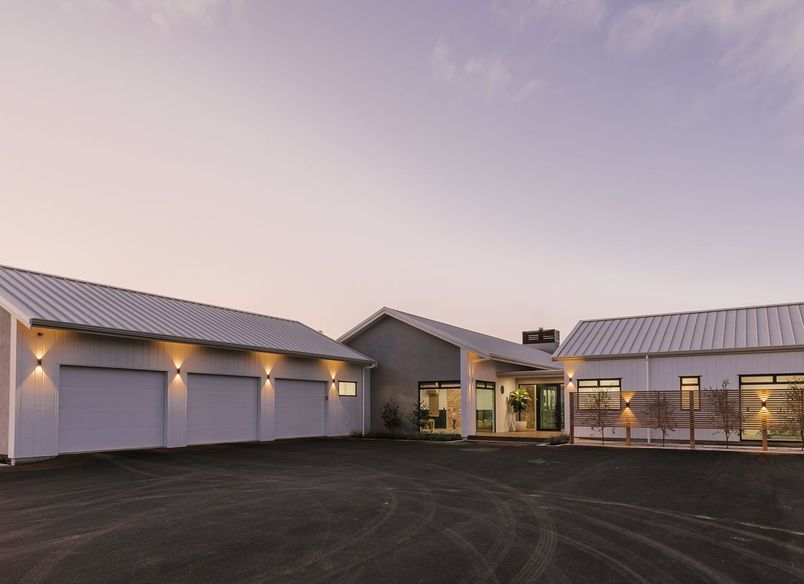The Bradburys Build