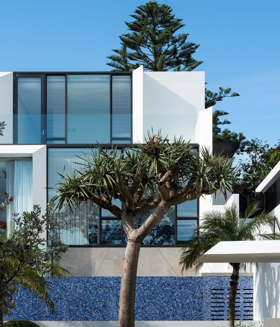 Rose Bay II