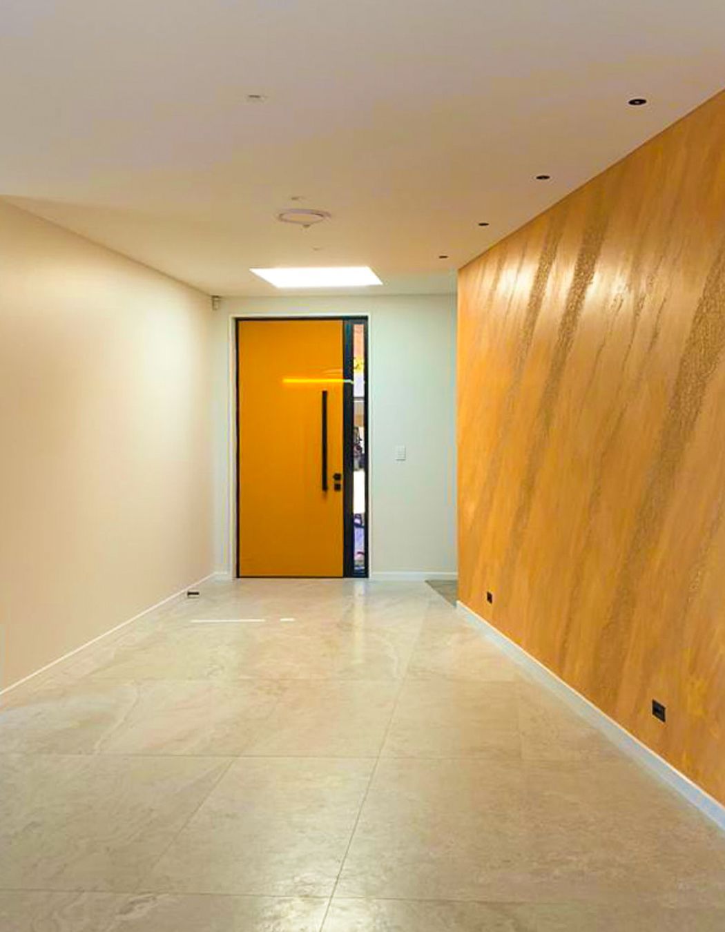 Polished Plaster - Entryway