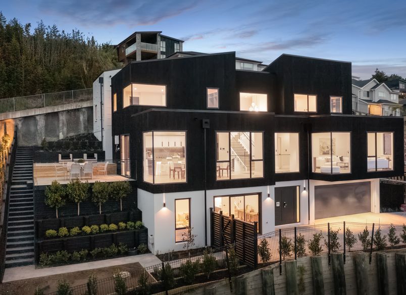 Colonial Drive, Silverdale