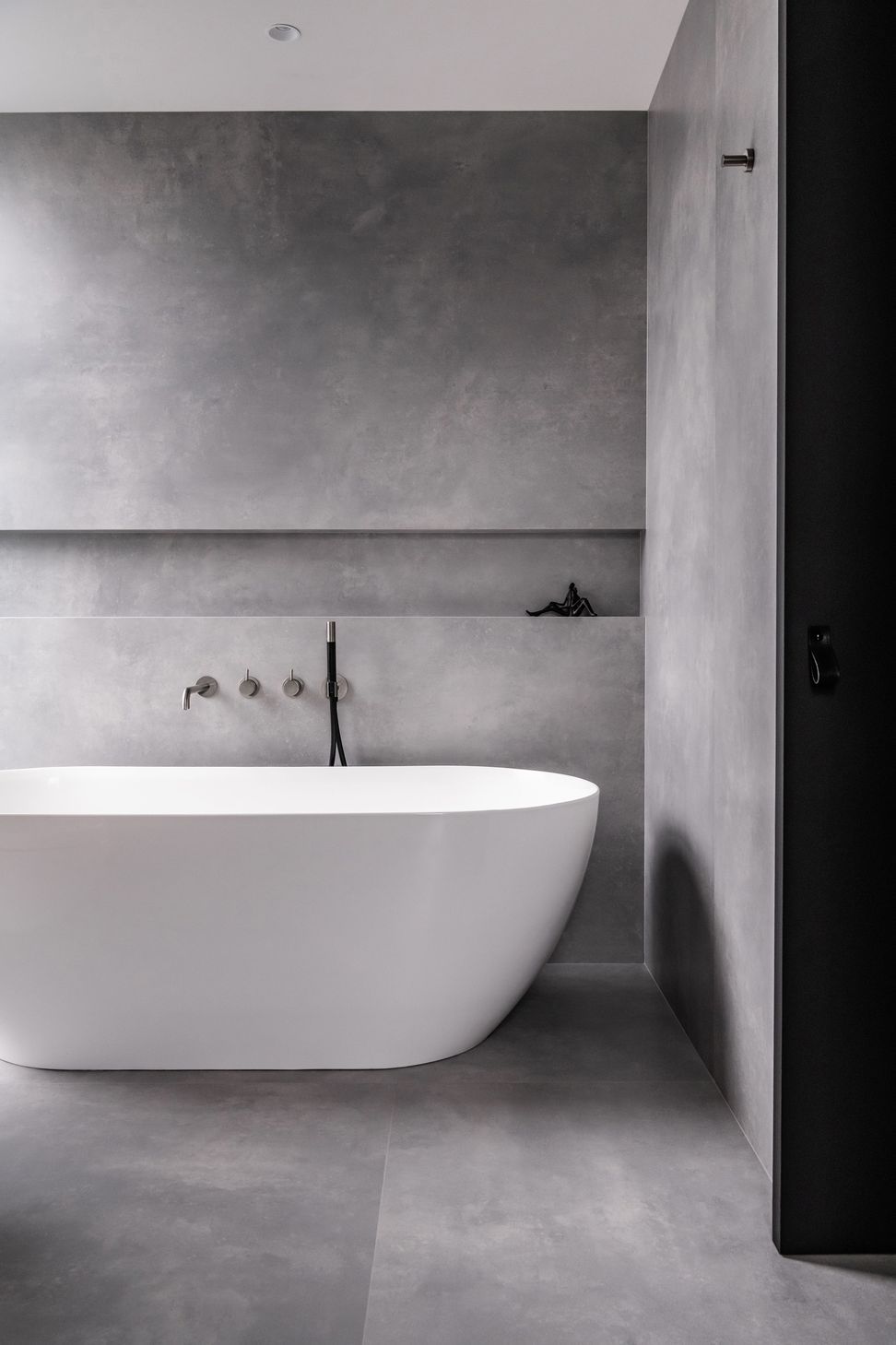Fulcrum-House-Primary-Ensuite-Stephen-Goodenough.jpg