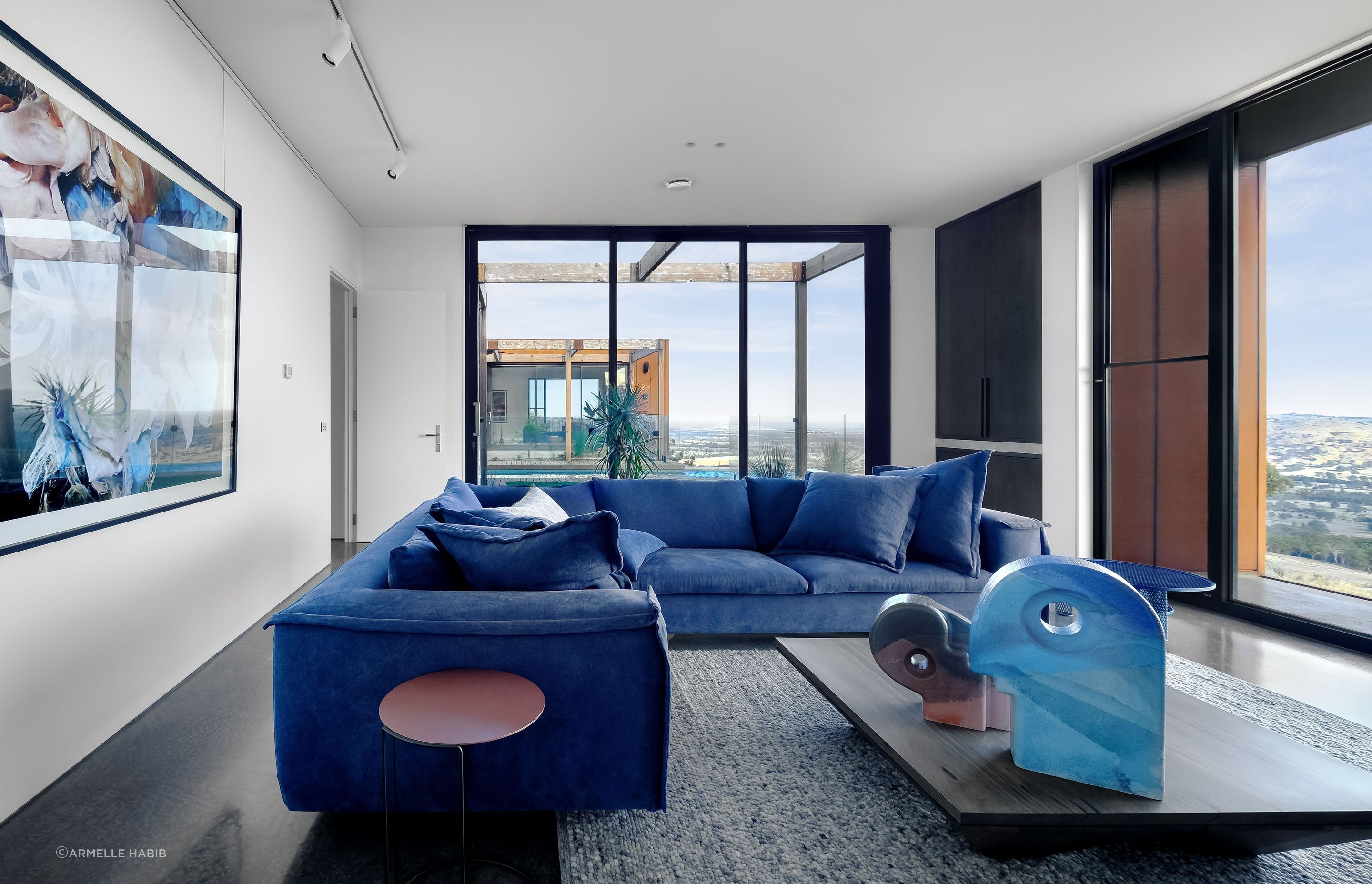 GUEST-LOUNGE-1-v2.jpg