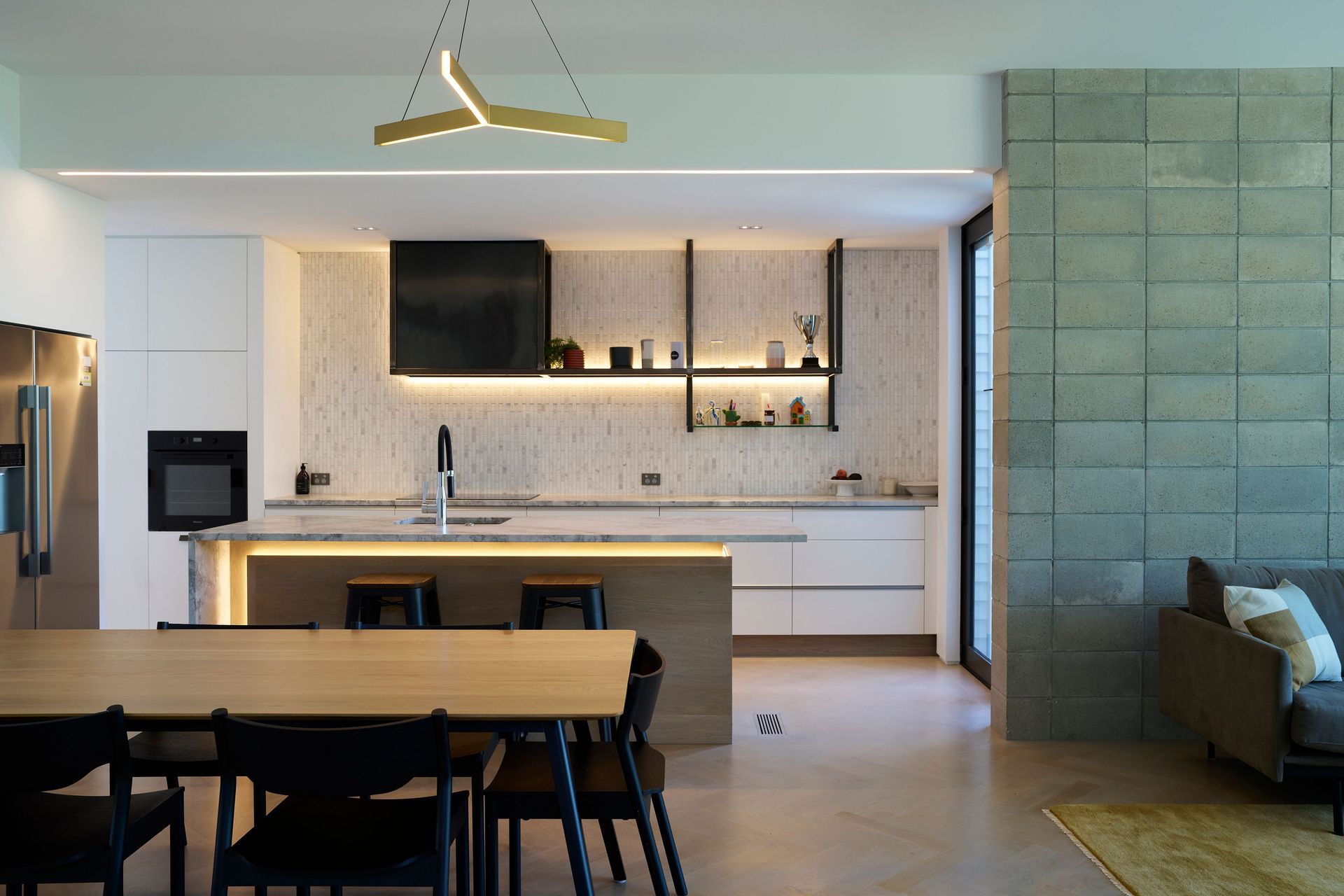 Gerrad-Hall-ArchitectsPonsonby-House-Kitchen-Tash-Hopkins6.jpg