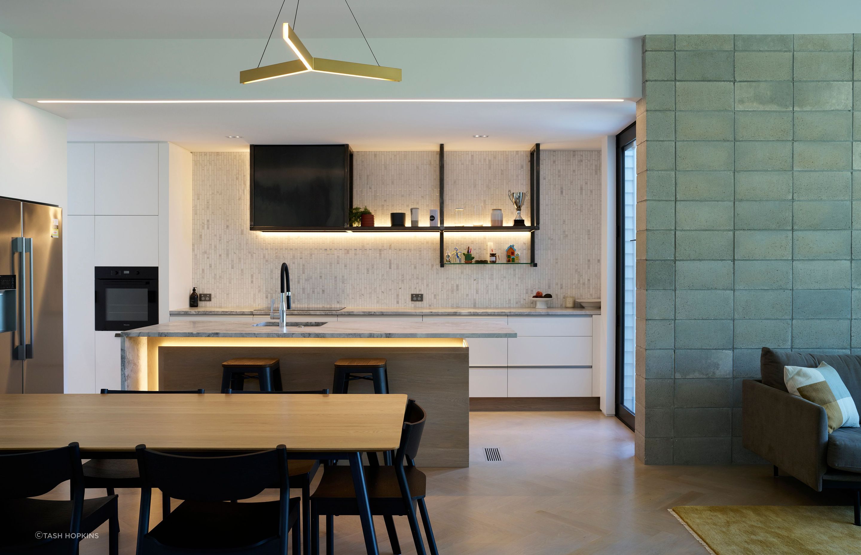 Gerrad-Hall-ArchitectsPonsonby-House-Kitchen-Tash-Hopkins6.jpg