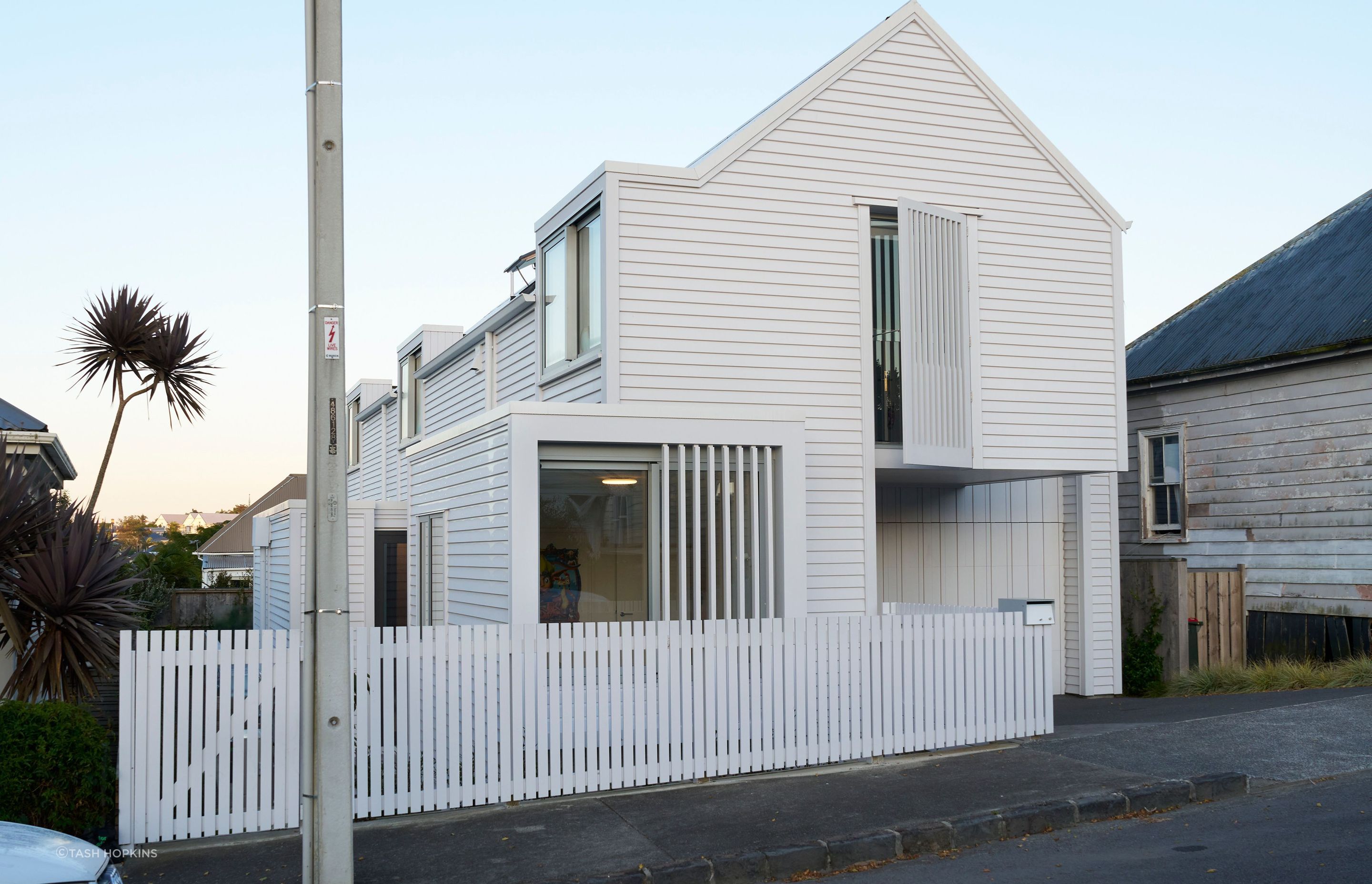 Gerrad-Hall-ArchitectsPonsonby-HouseStreet-from-DownhillTash-Hopkins4.jpg
