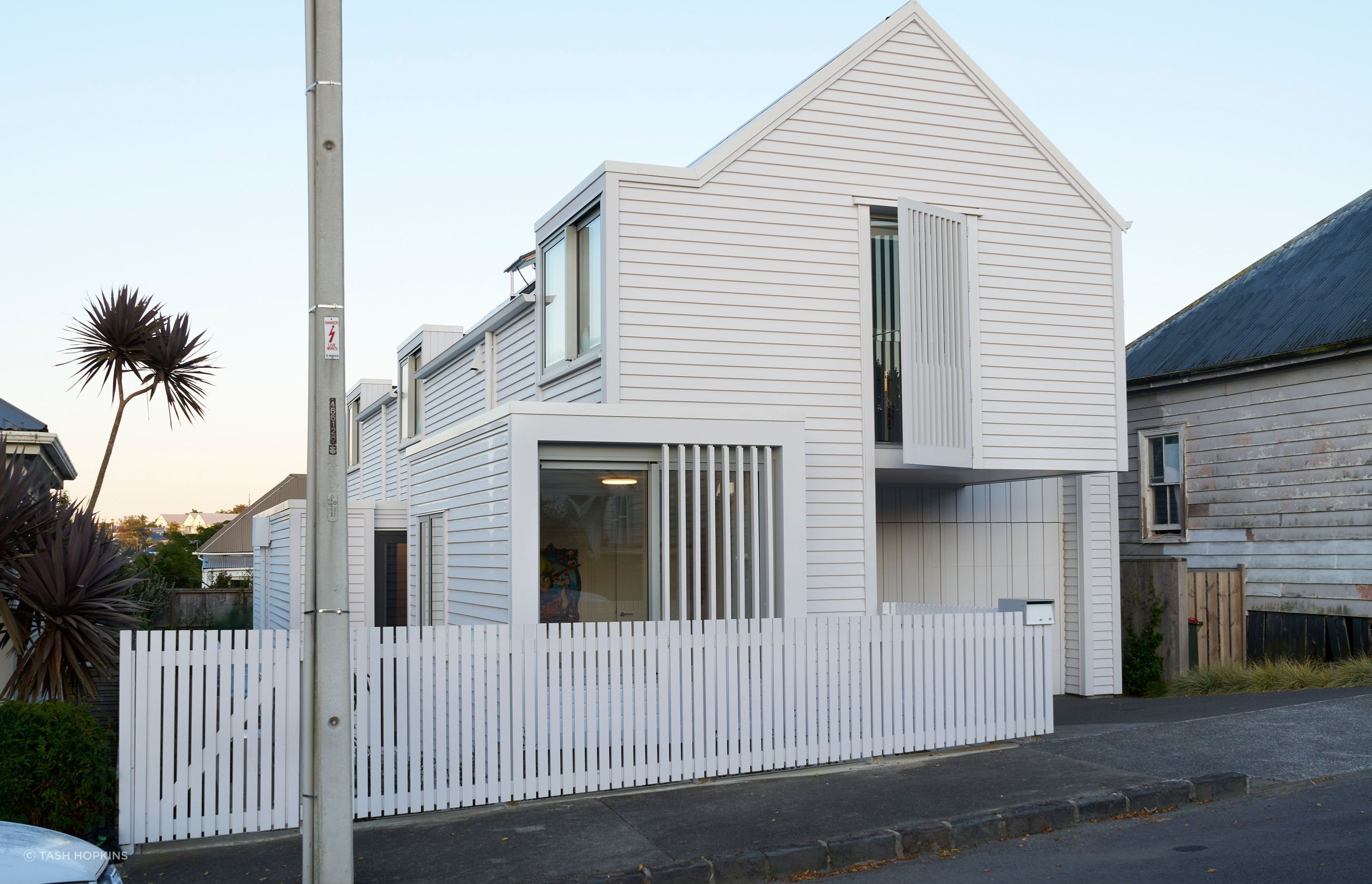 Gerrad-Hall-ArchitectsPonsonby-HouseStreet-from-DownhillTash-Hopkins4.jpg