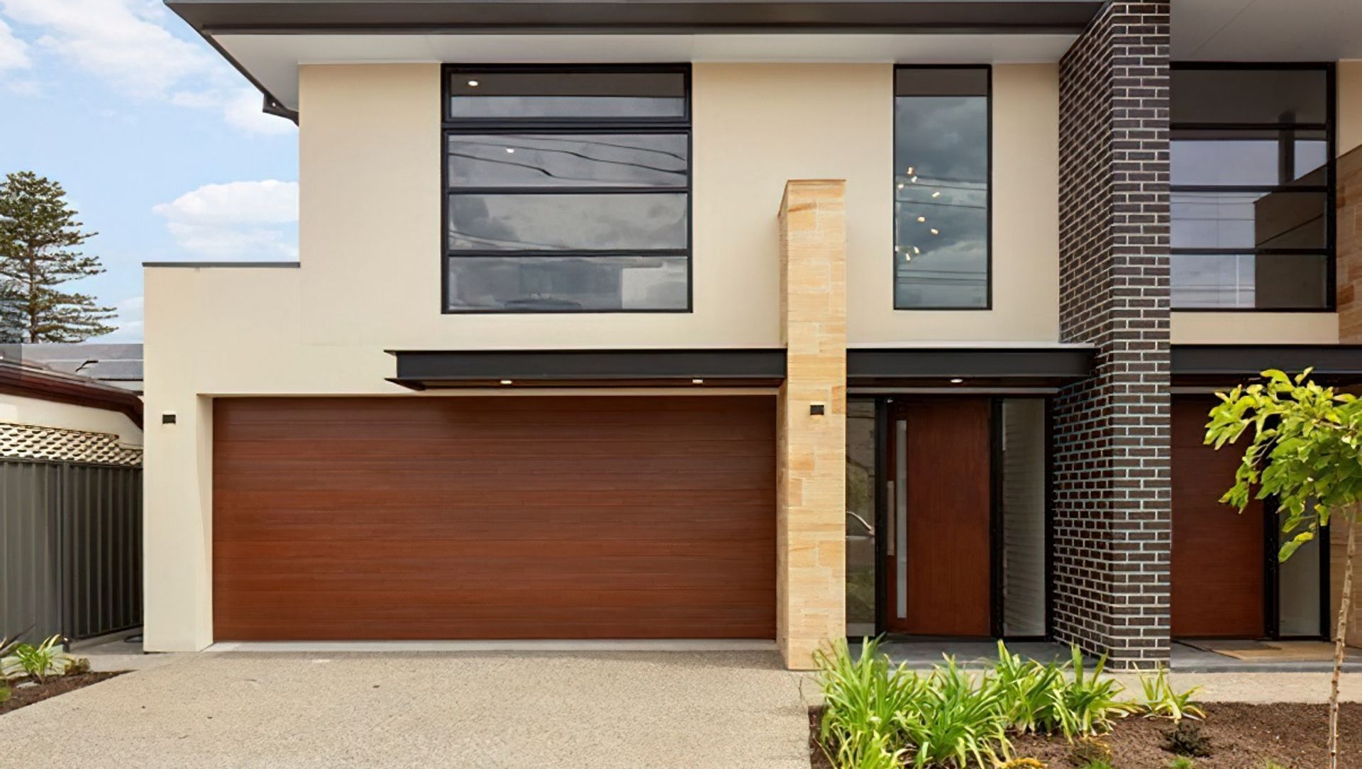 Glenelg Townhouses banner
