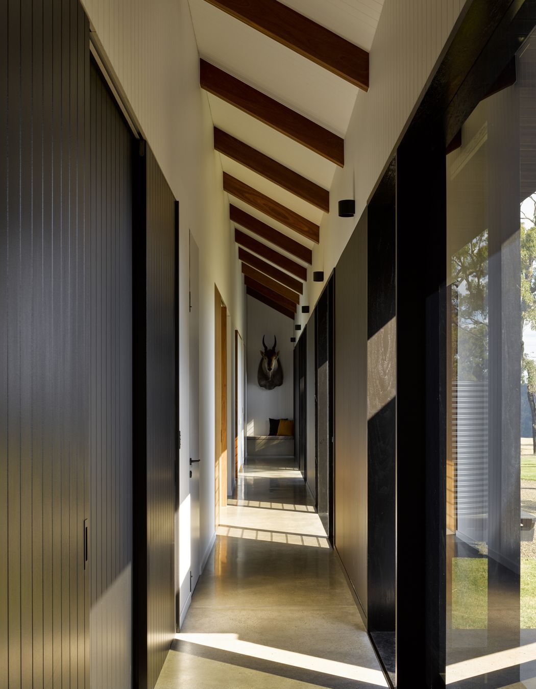 Glenmaurie-Station-by-Shaun-Lockyer-Architects-Issue-11-Feature-The-Local-Project-Image-39-1.jpg
