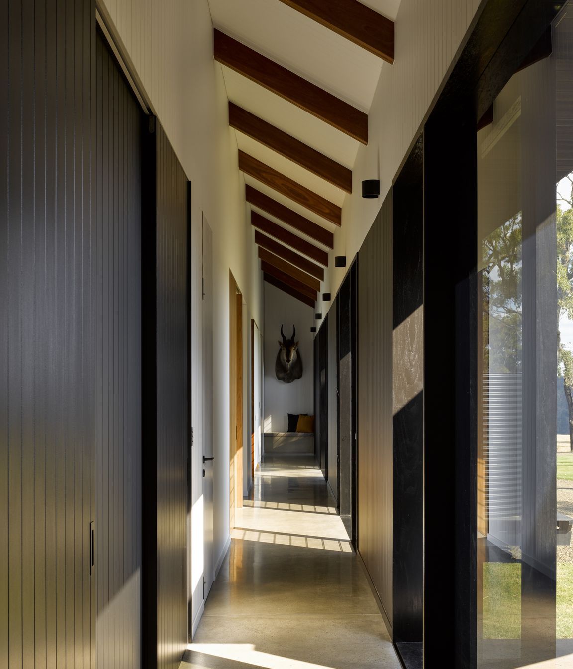 Glenmaurie-Station-by-Shaun-Lockyer-Architects-Issue-11-Feature-The-Local-Project-Image-39-1.jpg